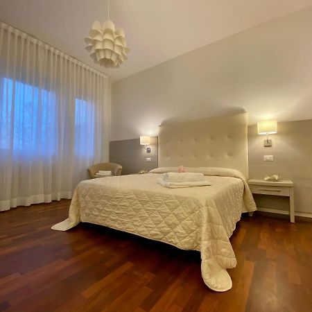 Villa Alda Suites & Rooms Червия Экстерьер фото